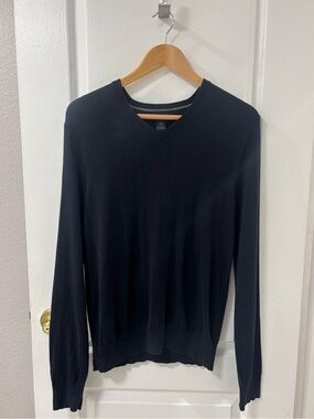 Banana Republic Silk Cotton Cashmere Navy V-Neck Sweater Fall Cozy Quiet Luxury